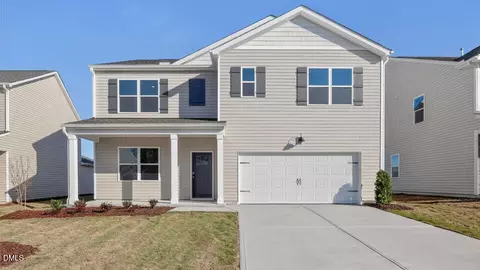 406 Rusling Leaf Dr, Fuquay Varina, NC 27526