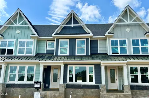 3131 White Rail Dr, Fuquay Varina, NC 27526