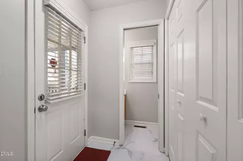 Entry Way - 7 Current Ln, Durham, NC 27712 photo 3 of 4