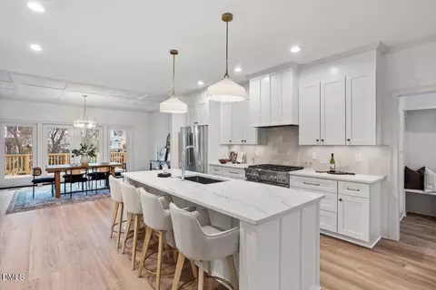 203 Baggett Ave, Raleigh, NC 27604