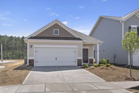 120 Oyster Tabby Dr, Lillington, NC 27546