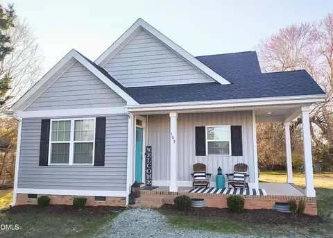 103 1st St, Haw River, NC 27258