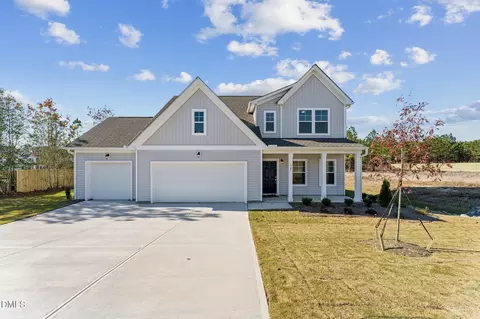 302 Enfield Dr, Carthage, NC 28327
