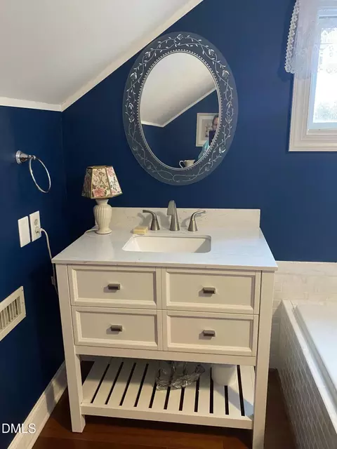 Bath - 263 Pine Trl, Henderson, NC 27537 photo 5 of 5