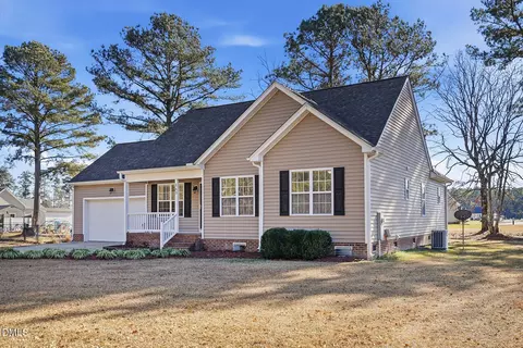 163 E Gordon Rd, Selma, NC 27576