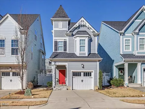 1236 Brown Velvet Ln, Apex, NC 27523