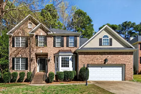 102 Hemingford Grey Ct, Cary, NC 27518