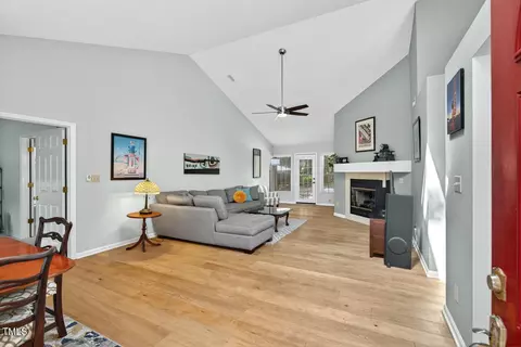 123 Weatherhill Pt, Carrboro, NC 27510