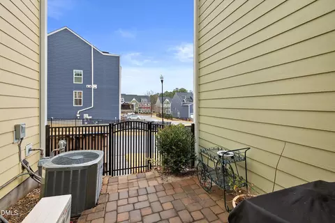 Exterior - 509 Brooks St, Wake Forest, NC 27587 photo 10 of 16