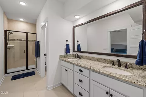 Bath - 509 Brooks St, Wake Forest, NC 27587 photo 2 of 3