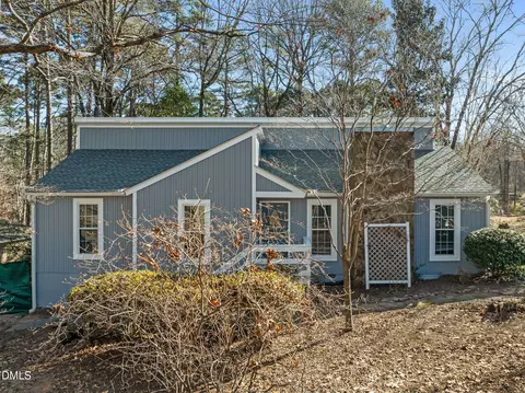 1413 Fairway Ridge Dr, Raleigh, NC 27606
