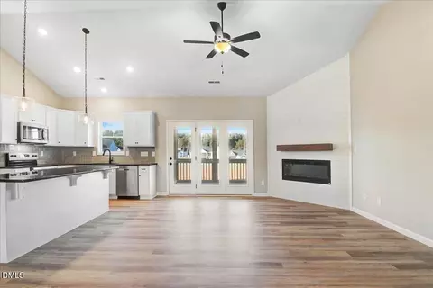 Living - 9380 Bear Run Ln, Middlesex, NC 27557 photo 2 of 3