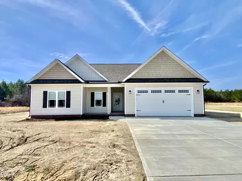 200 Rae Dr, Pikeville, NC 27863