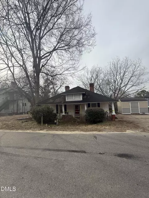 106 N 17th St, Erwin, NC 28339