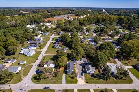 305 N 10th St, Erwin, NC 28339 photo 32