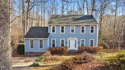 110 Pointe Pl, Hillsborough, NC 27278