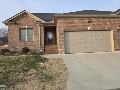 933 Arrowhead Ct, Mebane, NC 27302