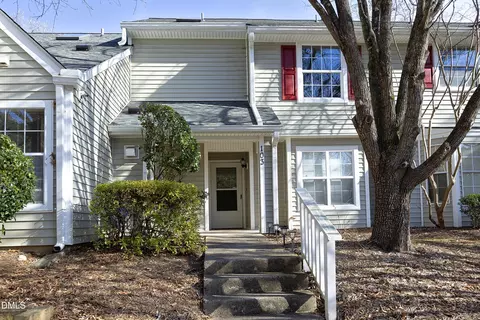 103 Sir Richard Ln, Chapel Hill, NC 27517