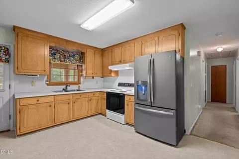 Entry Way - 5620 Birch Dr, Durham, NC 27712 photo 1 of 2