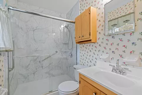 Bath - 5620 Birch Dr, Durham, NC 27712 photo 3 of 3
