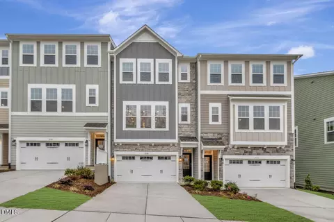 2724 Hunter Woods Dr # 628, Apex, NC 27502