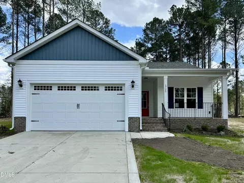 1725 Cardinal Dr, Deep Run, NC 28525