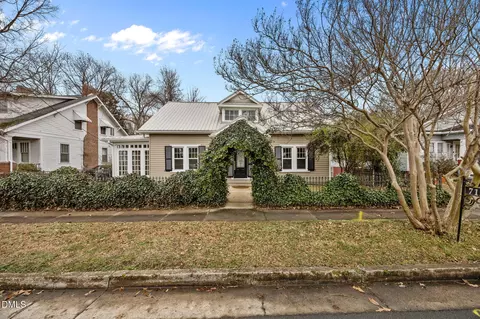 712 Broad St, Burlington, NC 27215