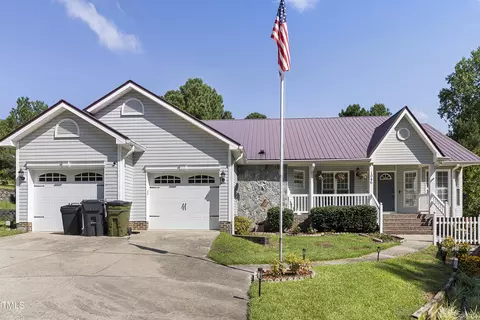 1046 Ponderosa Trl, Cameron, NC 28326