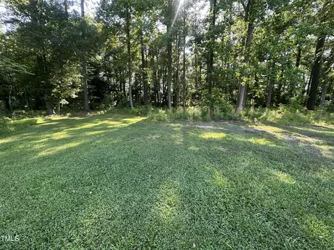 26 Phillips Rd, Selma, NC 27576 photo 2