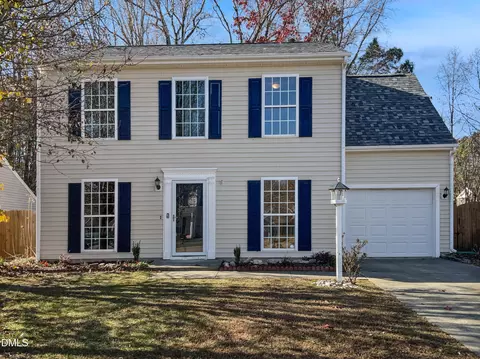 5523 Orchard Pond Dr, Raleigh, NC 27616