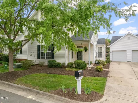 1116 Silky Dogwood Trl, Apex, NC 27502