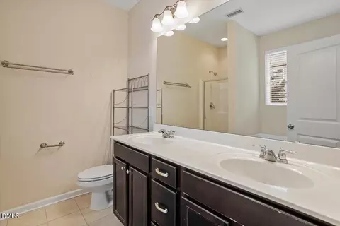 Bath - 2105 Pear Tree Ln, Durham, NC 27703 photo 1 of 3