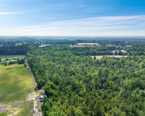 2044 Wire Rd, Bunnlevel, NC 28323 photo 8