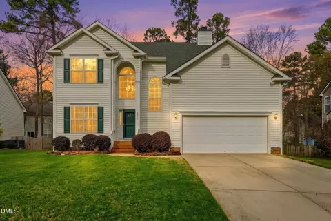 4012 Winecott Dr, Apex, NC 27502