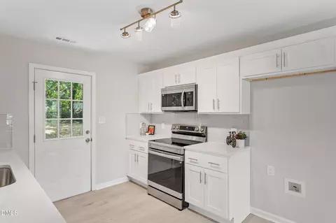 Kitchen - 429 Eugene St, Durham, NC 27701 photo 3 of 7