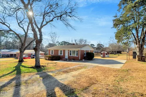 Exterior - 120 Windsor Dr, Wake Forest, NC 27587 photo 1 of 4