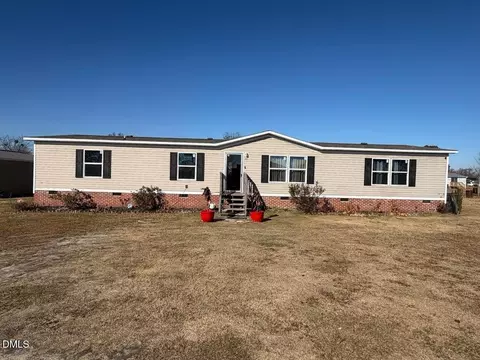 21 Greenview Ct, Dunn, NC 28334 photo 1