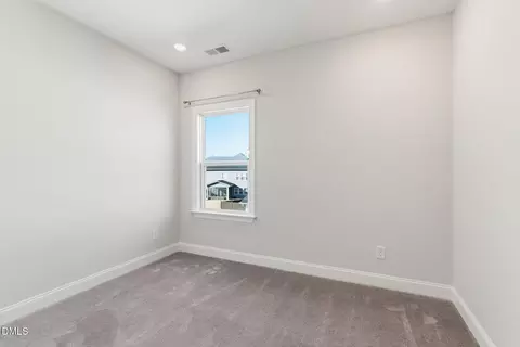 Bedroom - 3318 Longleaf Estates Dr, Raleigh, NC 27616 photo 4 of 10