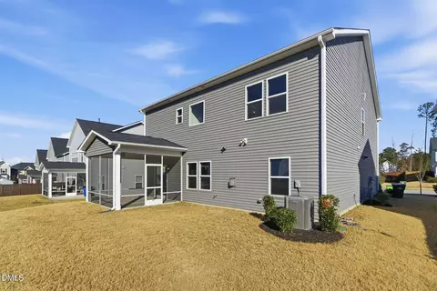 Exterior - 3318 Longleaf Estates Dr, Raleigh, NC 27616 photo 6 of 9