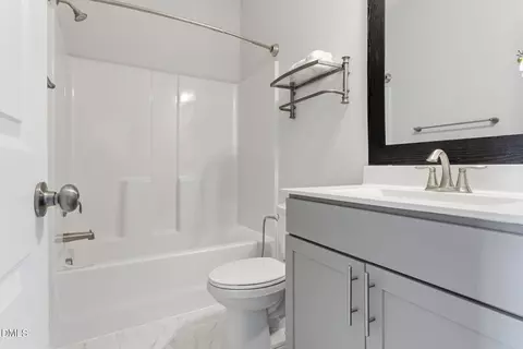 Bath - 3318 Longleaf Estates Dr, Raleigh, NC 27616 photo 5 of 5