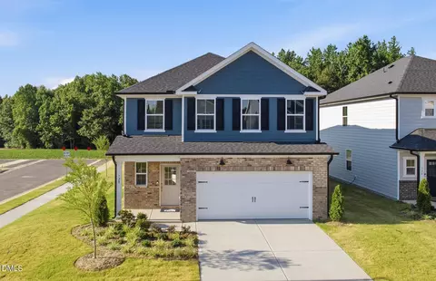 728 Branthurst Dr, Fuquay Varina, NC 27526