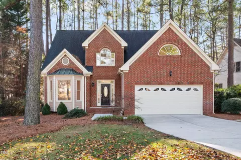 402 Lippershey Ct, Cary, NC 27513