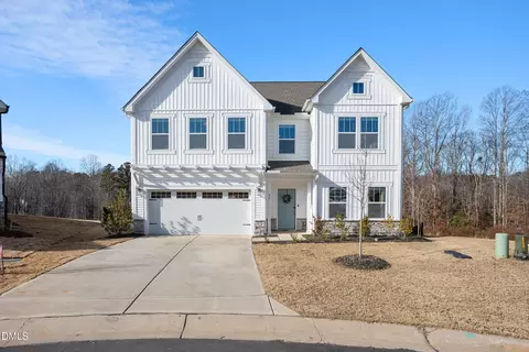 41 Capstone Dr, Clayton, NC 27527