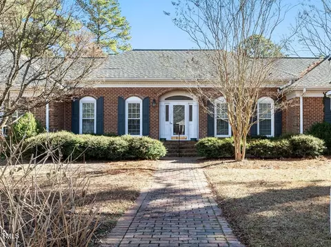 Exterior - 811 Baker St, Smithfield, NC 27577 photo 3 of 8