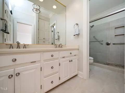 Bath - 811 Baker St, Smithfield, NC 27577 photo 1 of 3