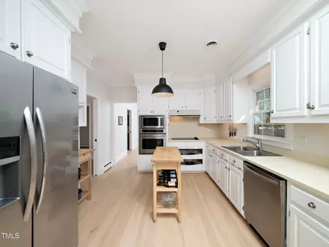 Kitchen - 811 Baker St, Smithfield, NC 27577 photo 2 of 3