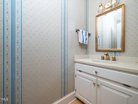 Bath - 811 Baker St, Smithfield, NC 27577 photo 3 of 3