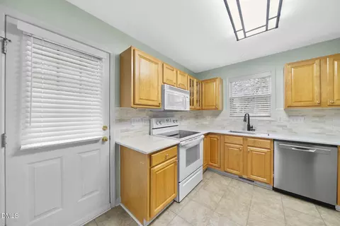 6 Stone Mill Pl, Durham, NC 27712 photo 15