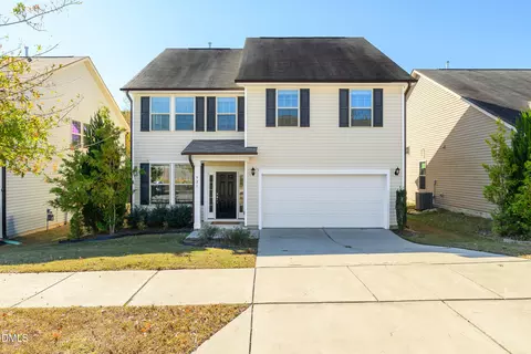 921 Stable Fern Dr, Fuquay Varina, NC 27526