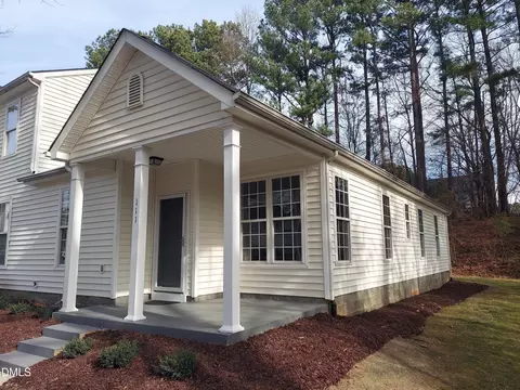 111 Arbor Light Rd, Holly Springs, NC 27540